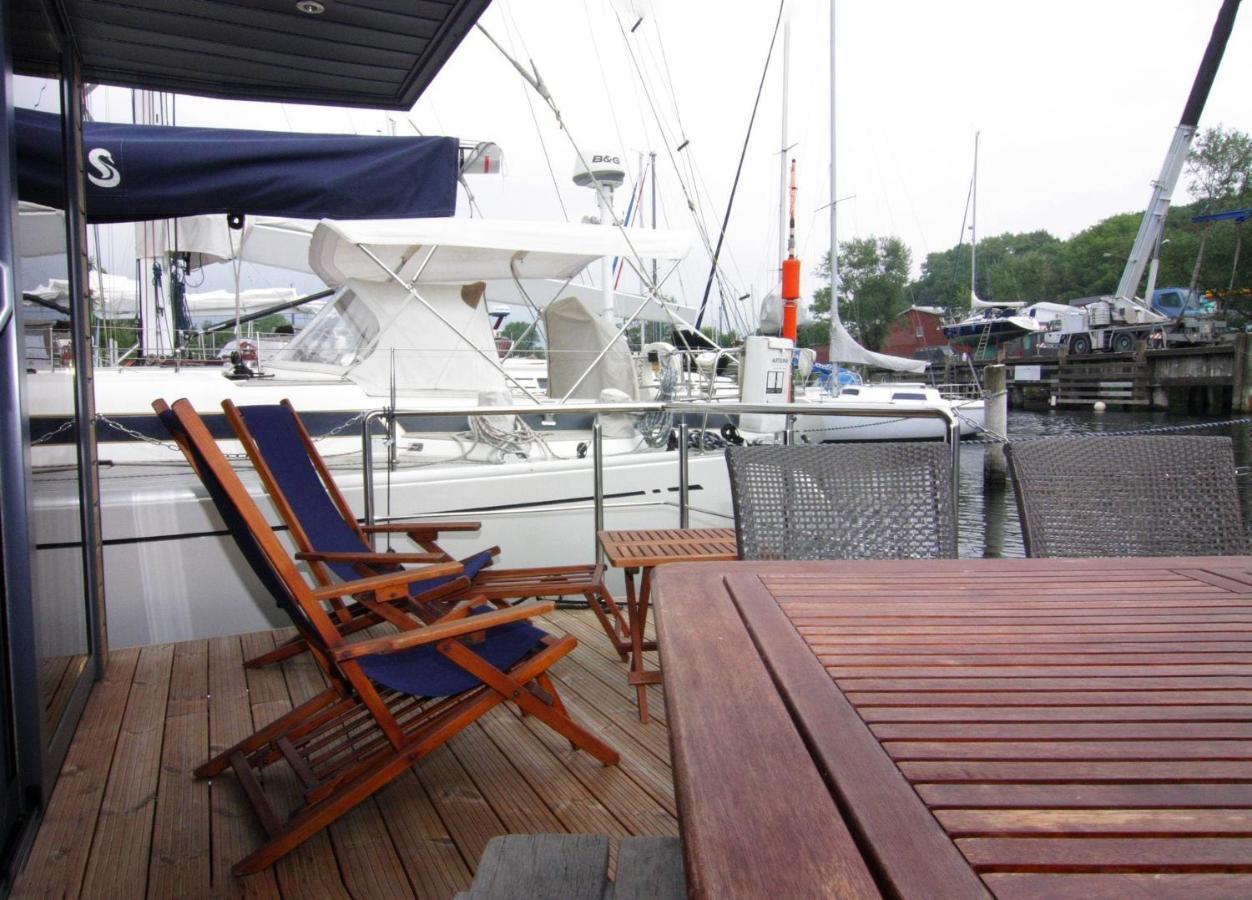 Hausboot Lina In Flensburg Hotel Buitenkant foto